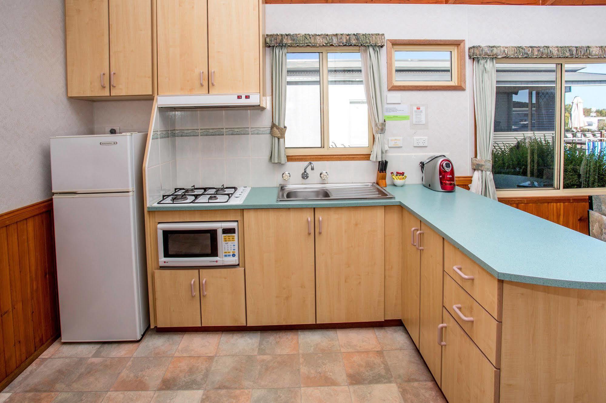 Nrma Warrnambool Riverside Holiday Park 外观 照片